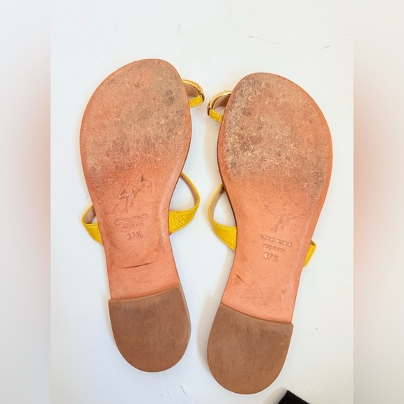 Giuseppe Zannoti Yellow Patent Leather Rhinestone Toe Ring Flat sandals EU 37.5 - Picture 7 of 9